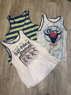 Blue & White Graphic Tank Top - Kids